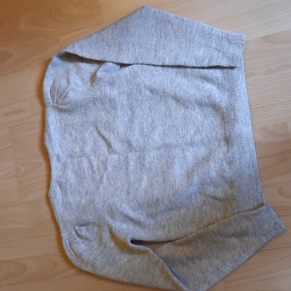 FREE- Beige Cardigan with Jewelled Buttons - Picture 8 of 9